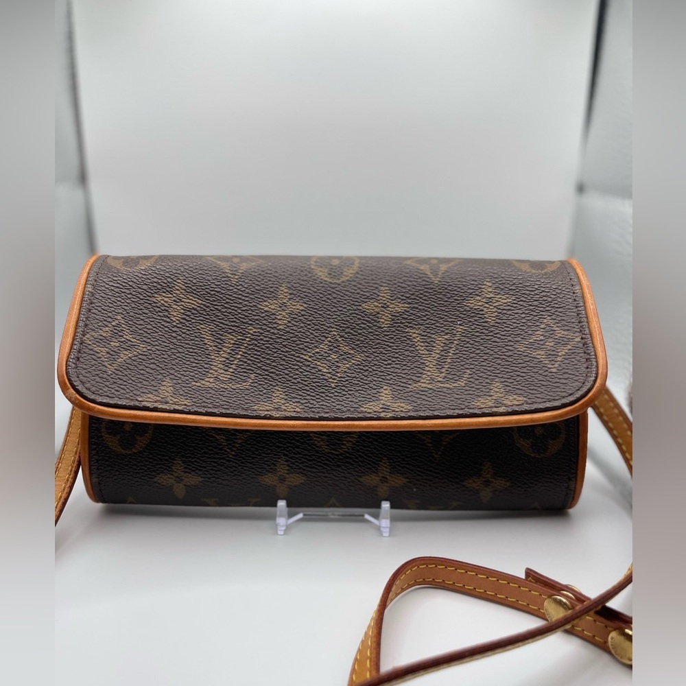 Louis Vuitton Twin PM Pouchette 100% Authentic
